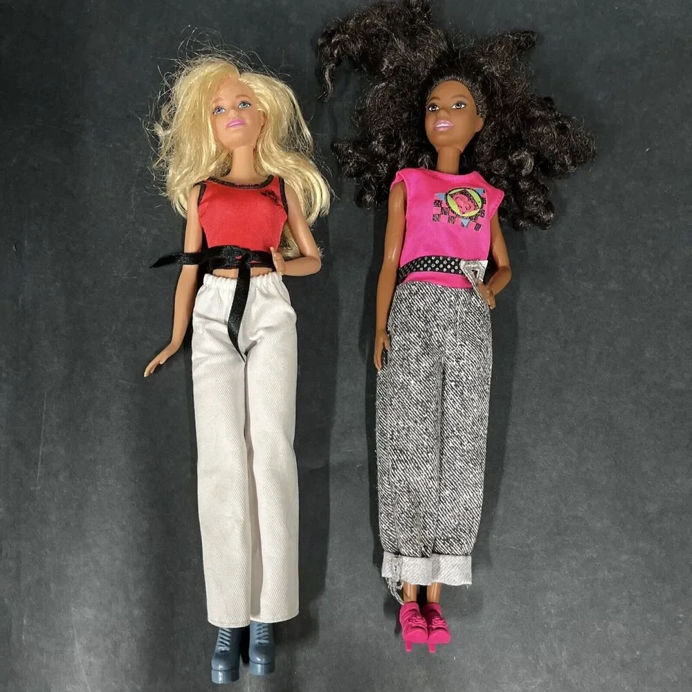 Lot Of 8 Mattel Fashion Barbie Dolls in‎ Various Styles Outfits & Shoes 2015